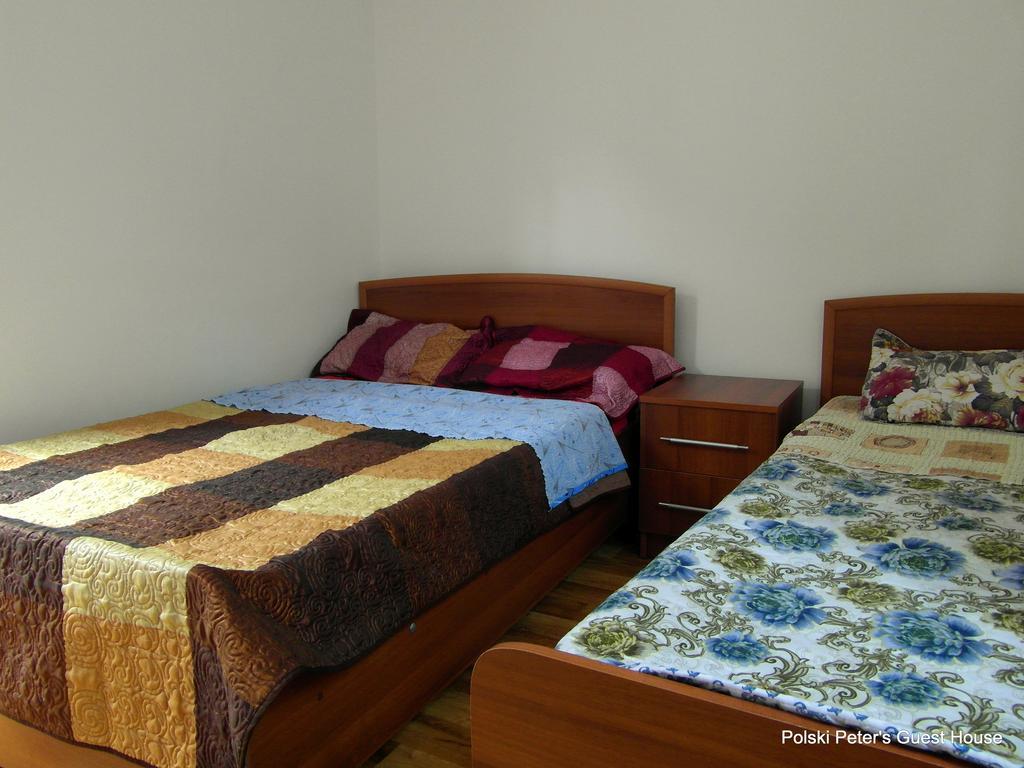 Peter'S Guest House Sighnaghi Bagian luar foto