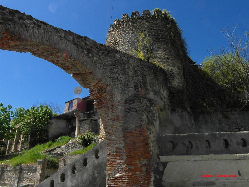 Peter'S Guest House Sighnaghi Bagian luar foto