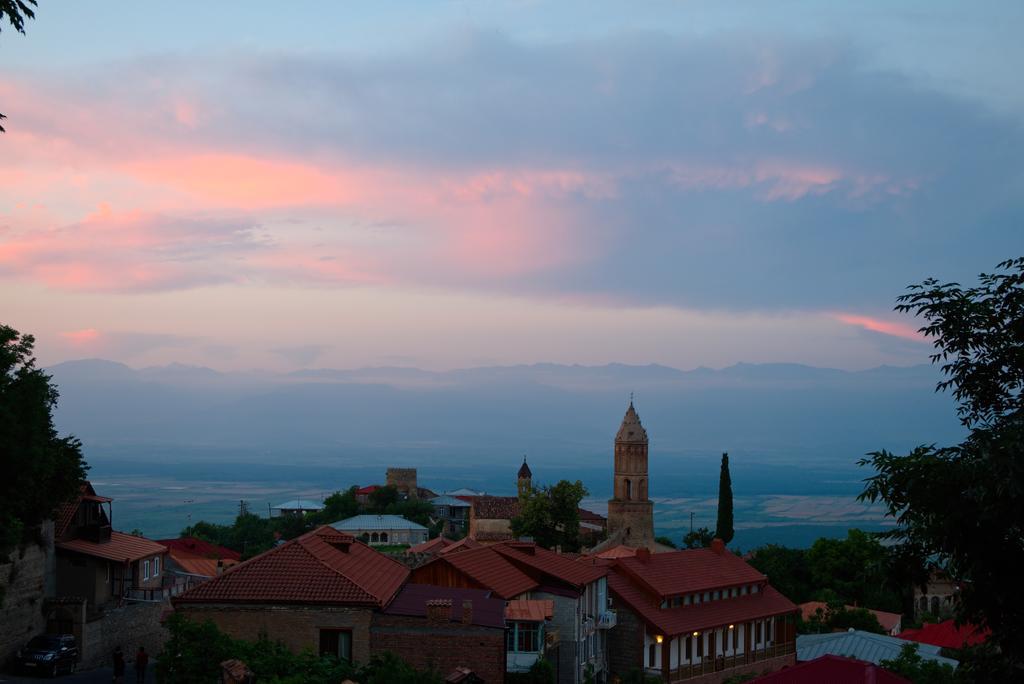 Peter'S Guest House Sighnaghi Bagian luar foto