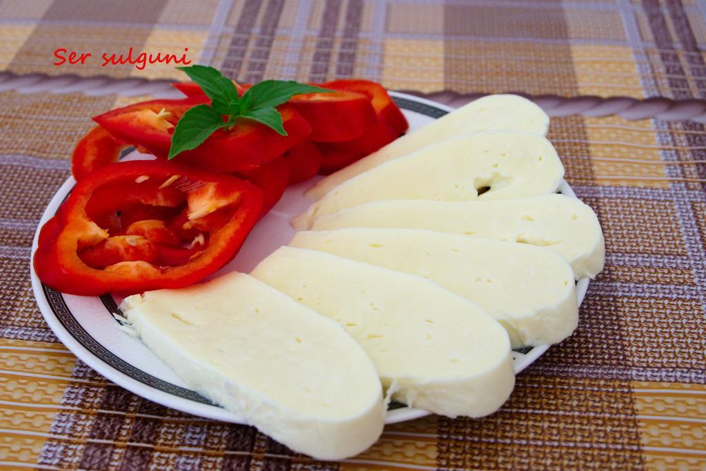 Peter'S Guest House Sighnaghi Bagian luar foto